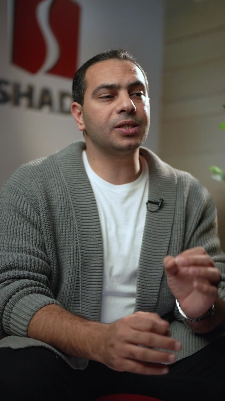 Founder of SHADES Engineering speaking in the company’s office